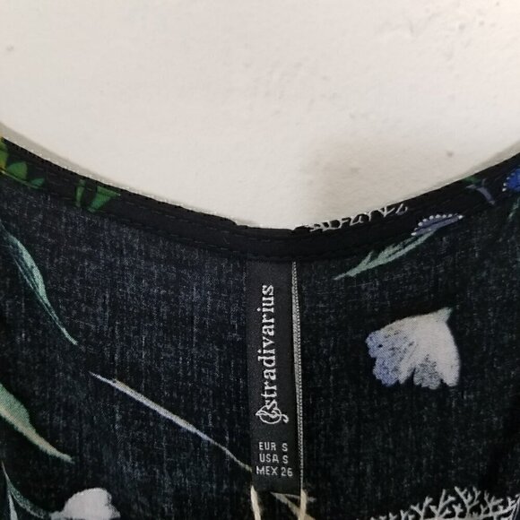 NWT Stradivarius Wrap Jumpsuit Black Floral Size S - Picture 4 of 8